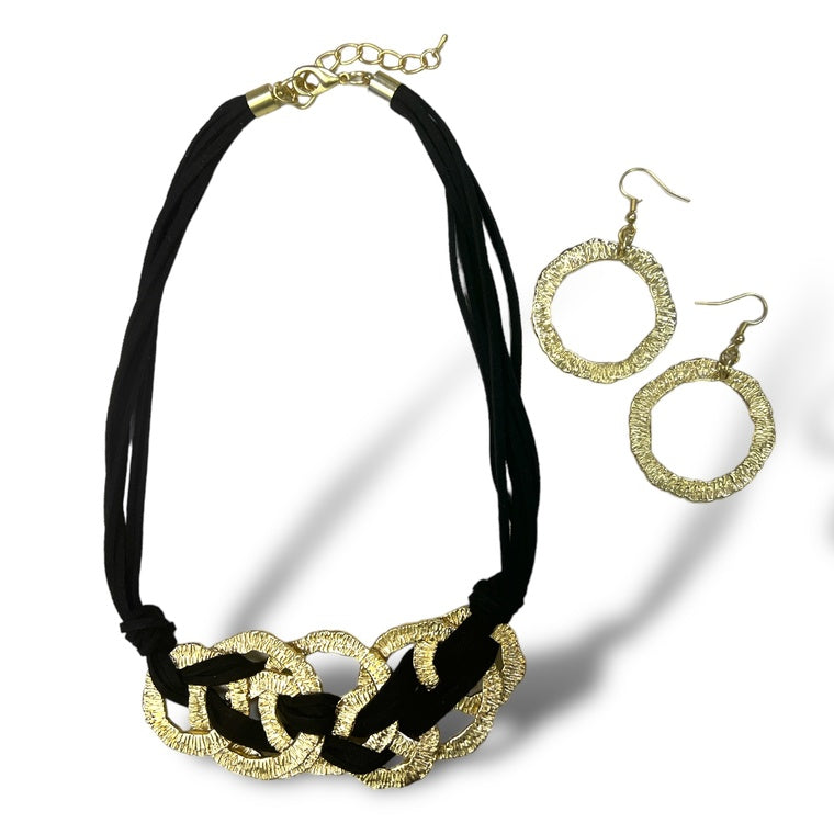 Woven Gold Circle Neck Set