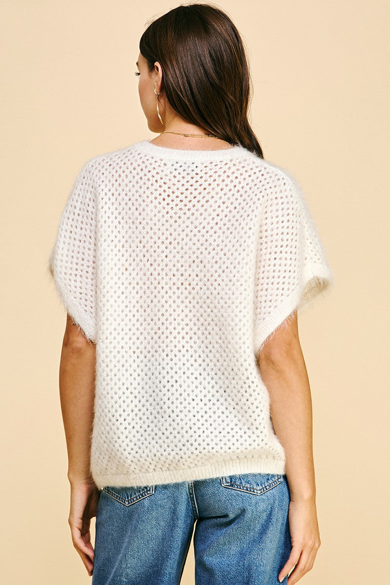 Fuzzy S/S Ivory knit sweater