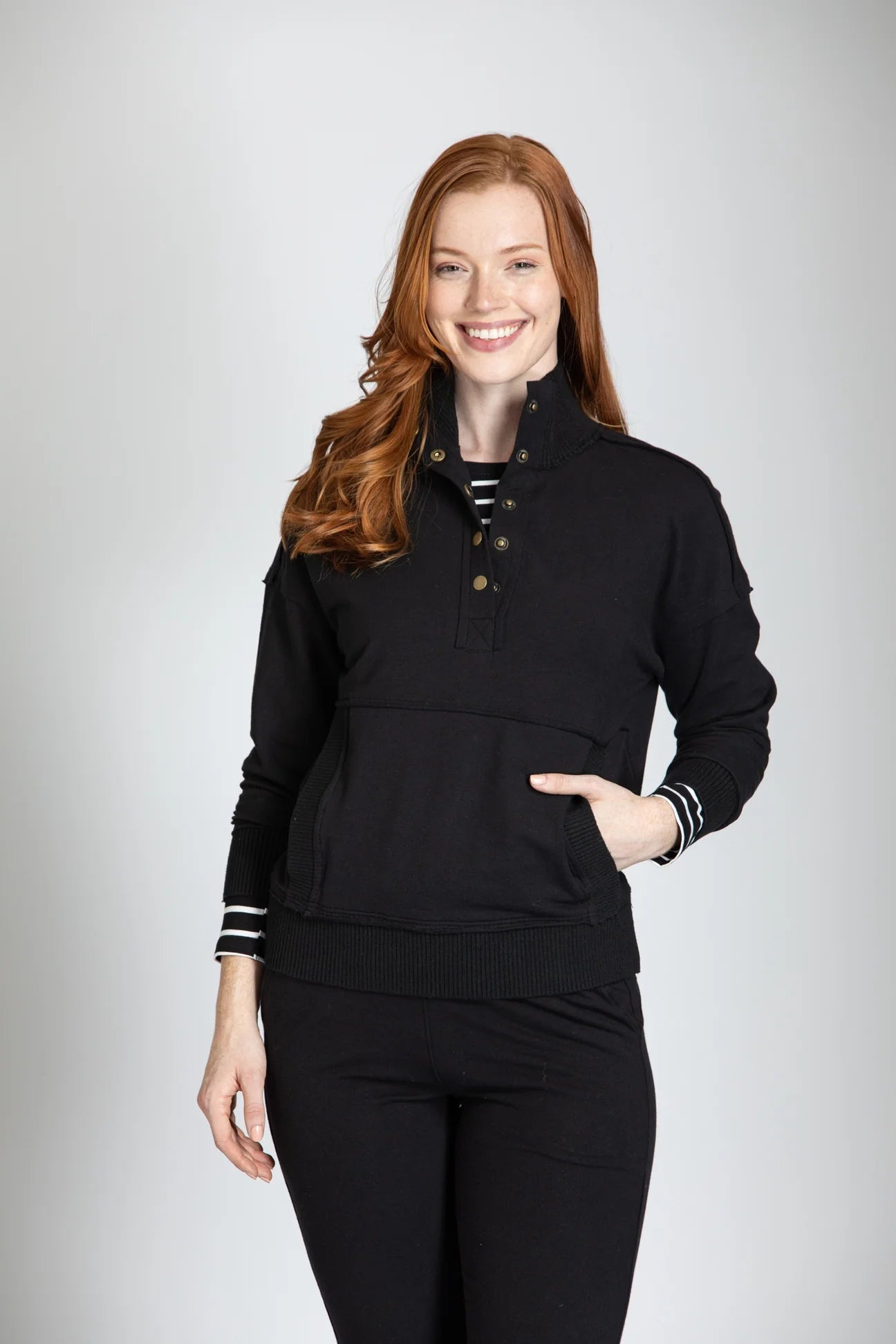Sweatshirt w/ Pockets