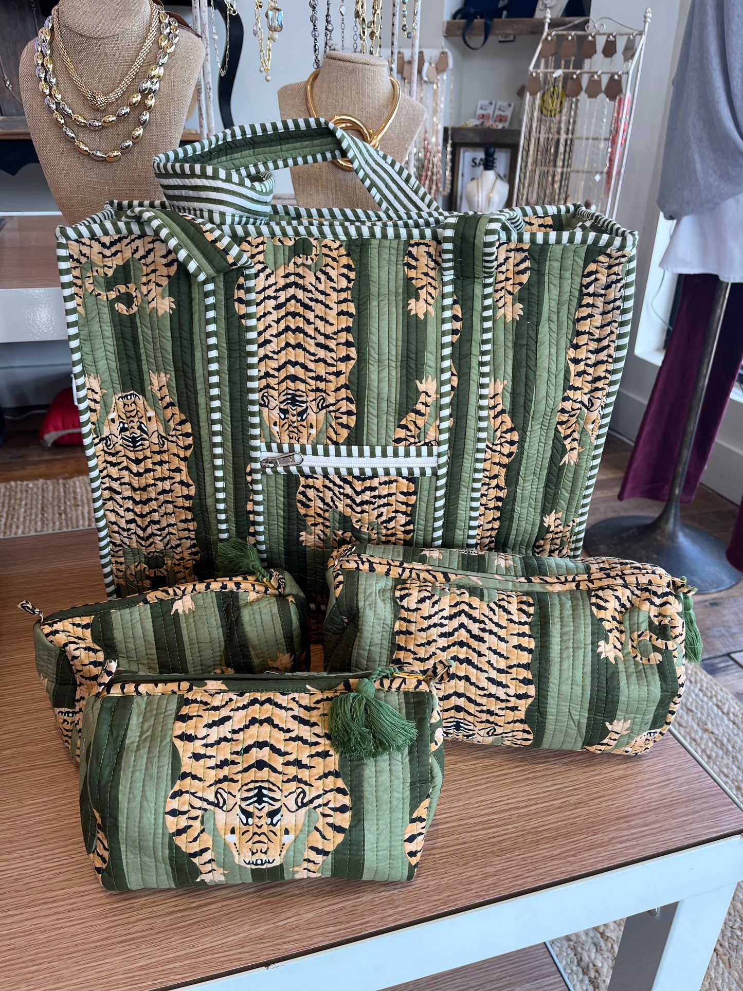 Tiger Stripe Set {3} make up bag