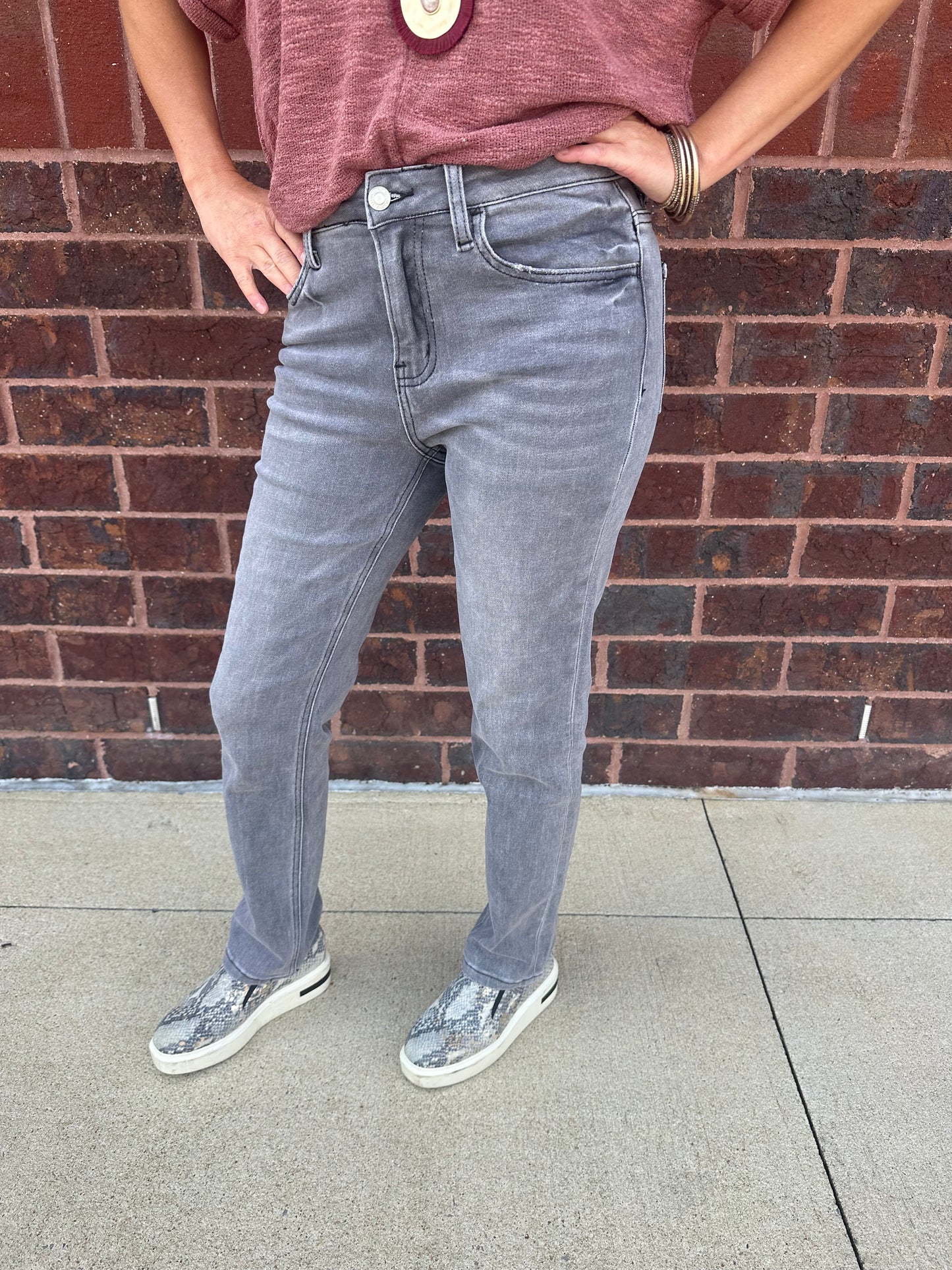 High Rise Slim Straight