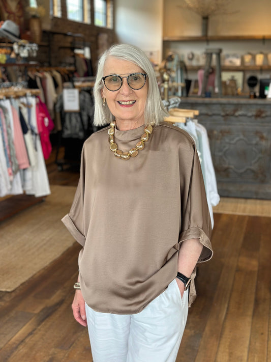 Mockneck shine blouse