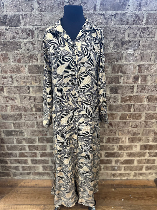 Leaf Button Maxi