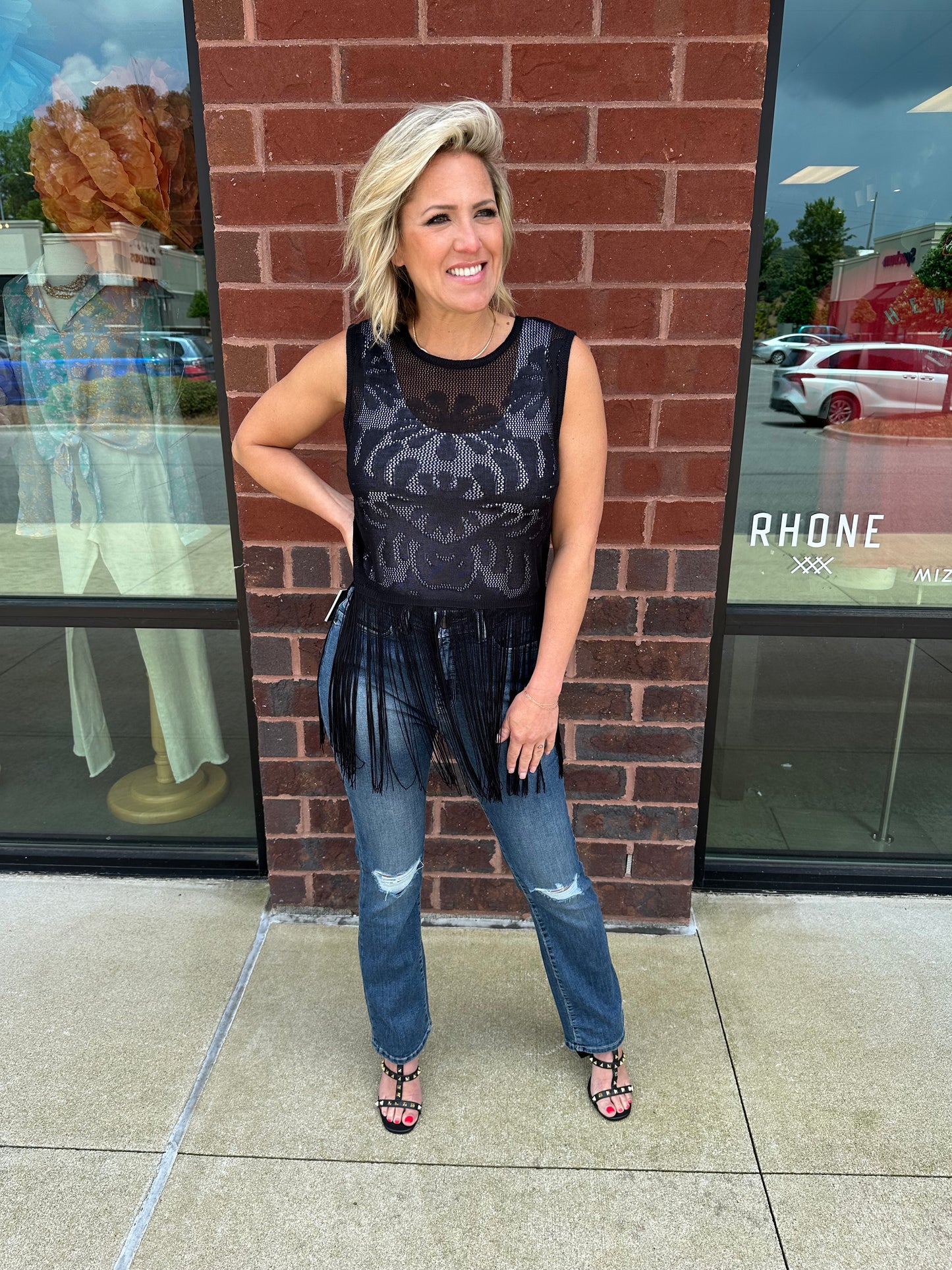 Slvless Crochet Sweater