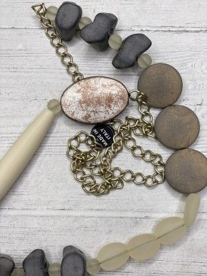 Metal/Resin Long Shape Neck