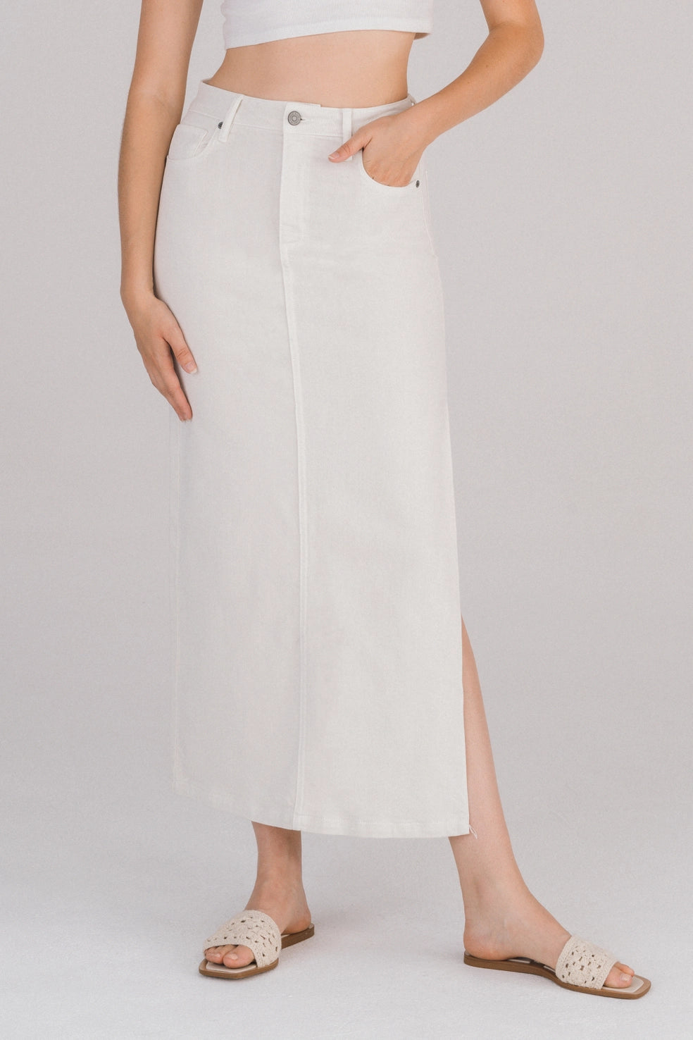 Peyton Midi skirt side slit