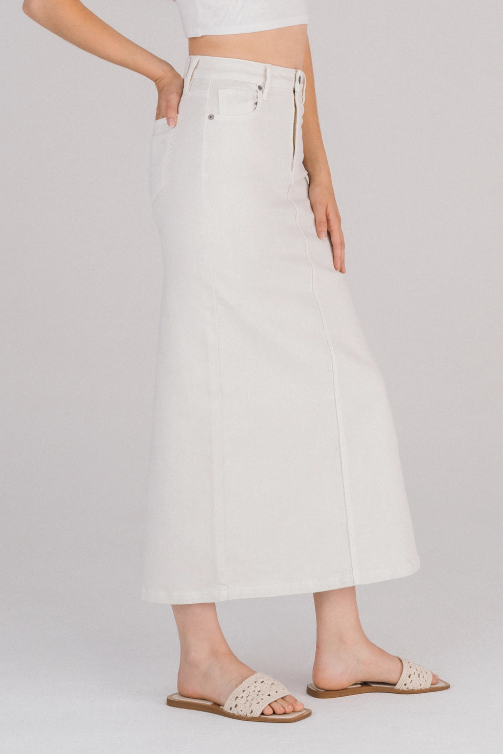 Peyton Midi skirt side slit