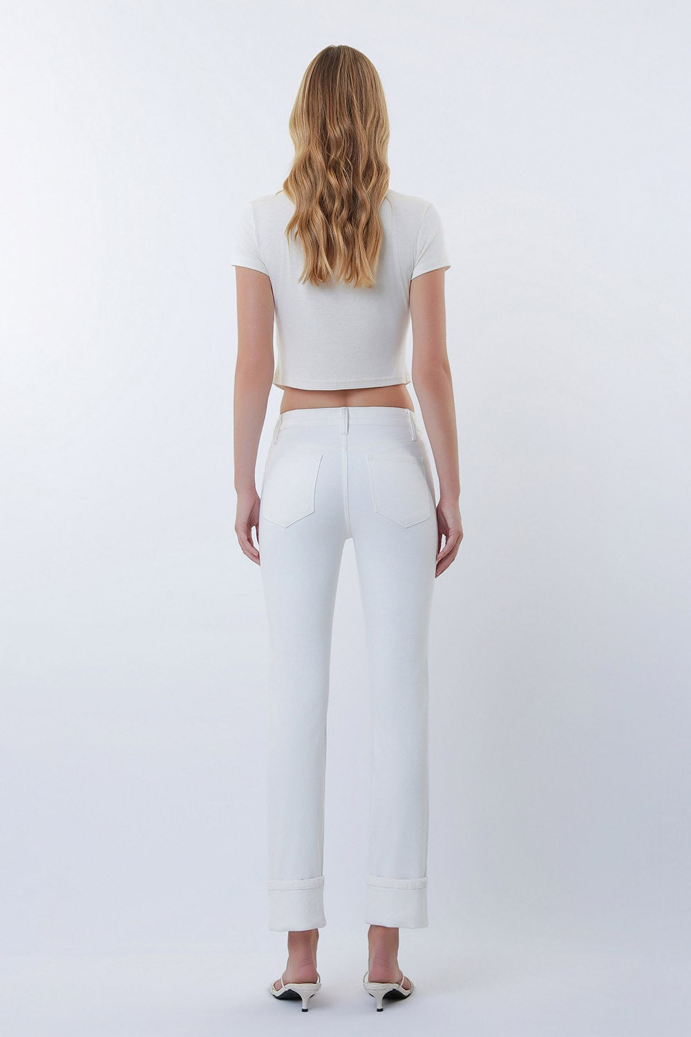 Mid Rise Crop Straight
