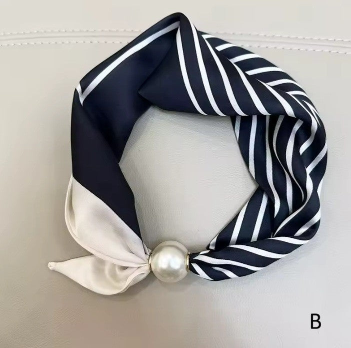 Pearl Magnetic Scarf