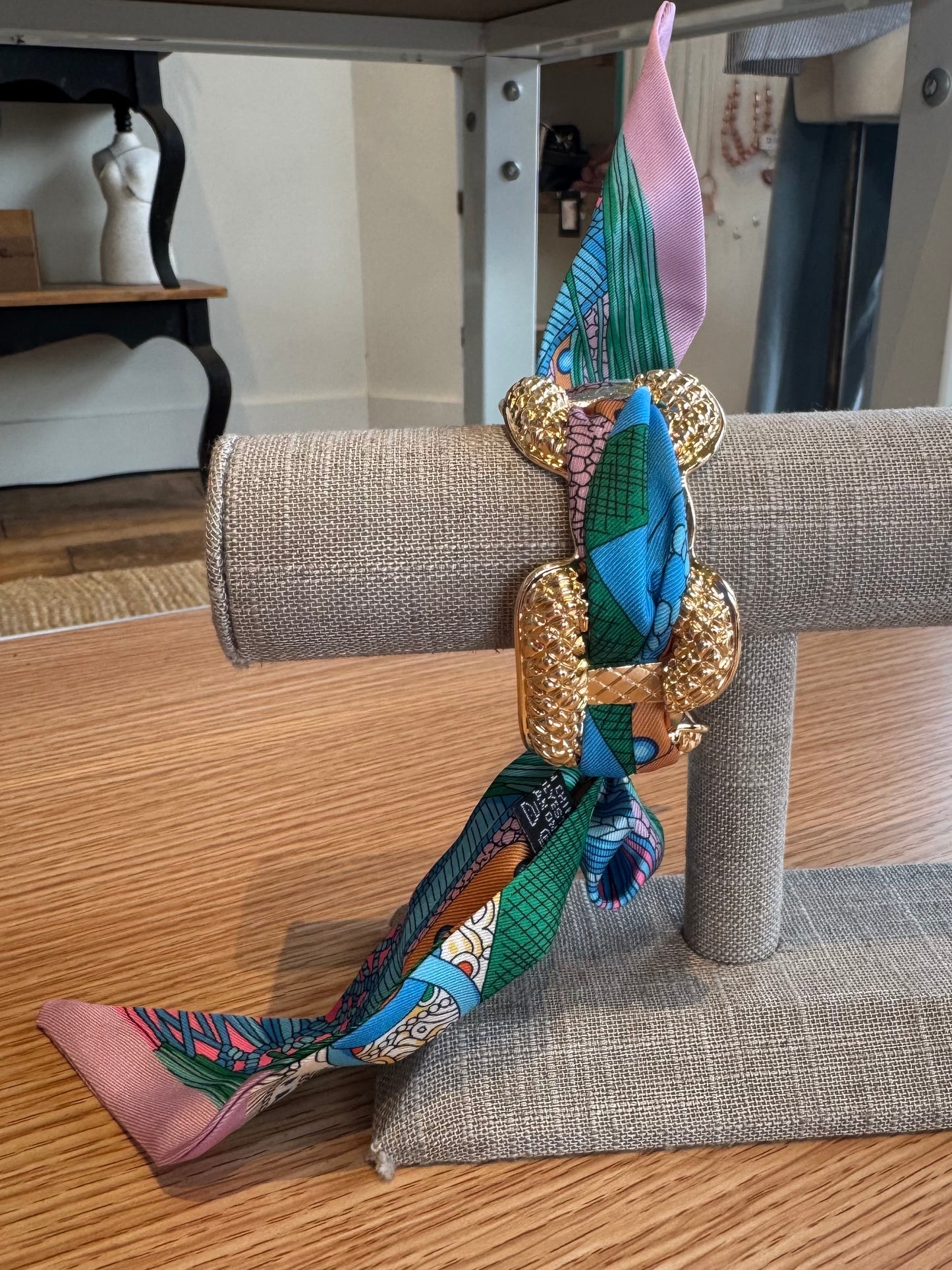 Tie scarf bangle