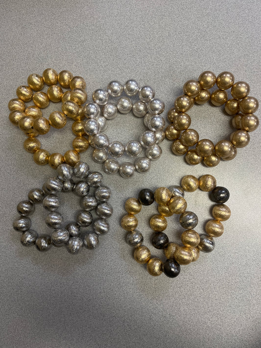 Assorted large bead bracelet
