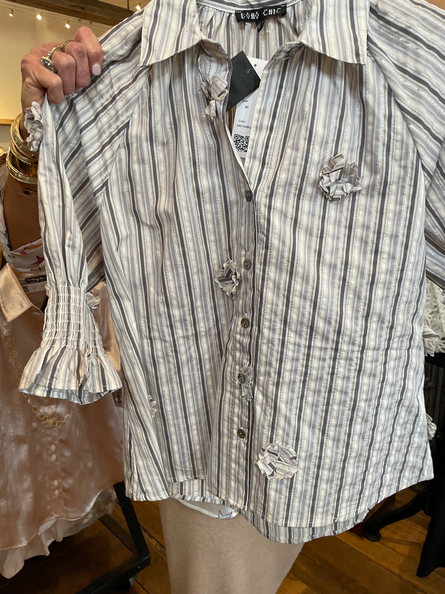 Stripe blouse rosette appliqué