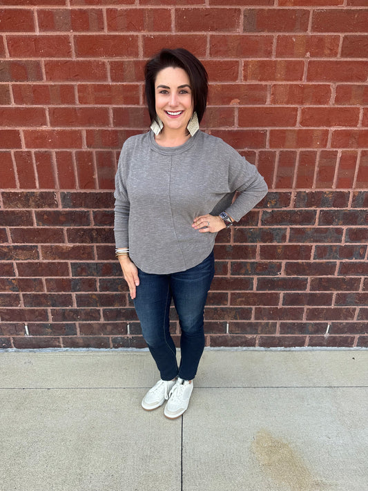 Long Slv Seam Detail Top