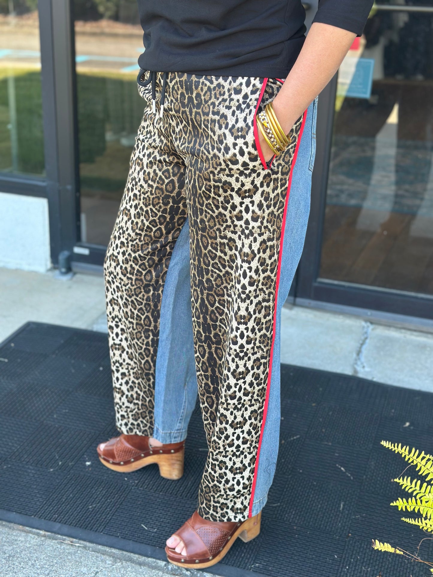 Mixed media jogger
