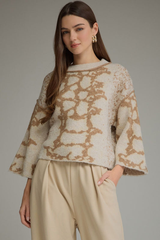 Beige digi print sweater