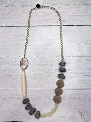 Metal/Resin Long Shape Neck