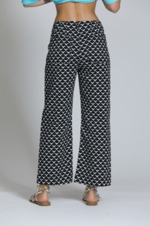 Cropped Wide Leg Pant W/Patch Pockets
