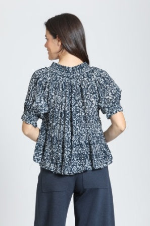 Flounce print blouse