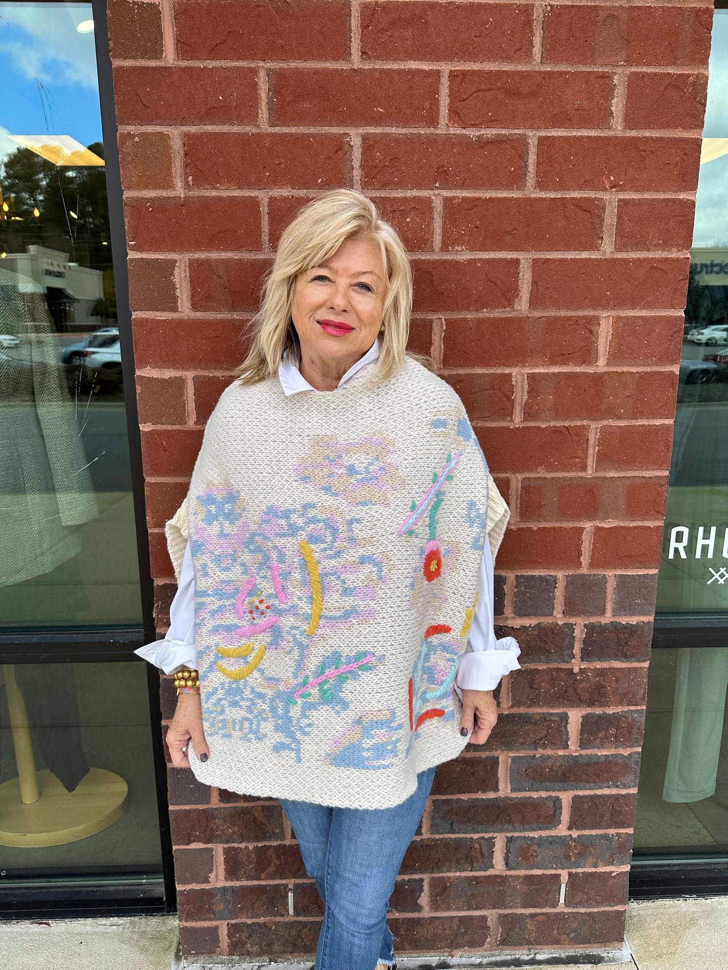 Embroidery Sweater Poncho
